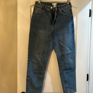 H&M wedgie high waisted mom jean